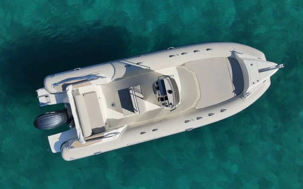 slider 1 Capelli Tempest 700 Luxe