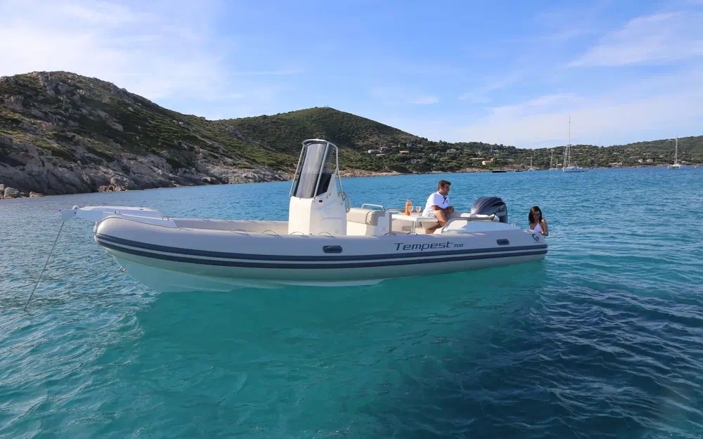 slider 3 Capelli Tempest 700 Luxe