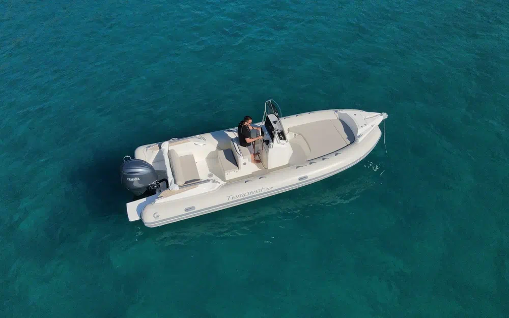 slider 4 Capelli Tempest 700 Luxe