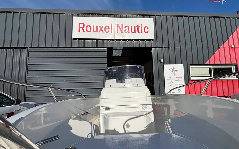 slider 8 Jeanneau Cap Camarat 4.7 CC Cap Camarat 4.7 Style