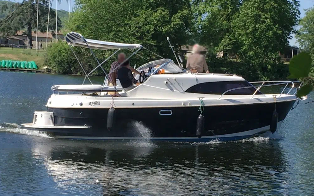 slider 1 Am Yacht AM 780