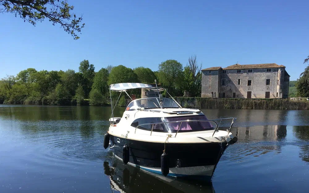 slider 3 Am Yacht AM 780