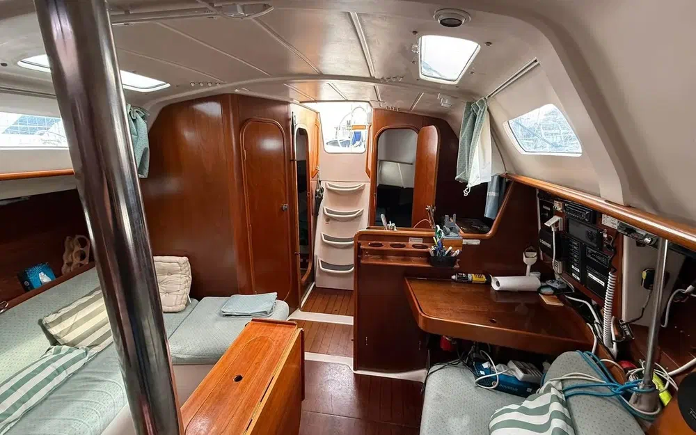 slider 7 Beneteau Oceanis 321