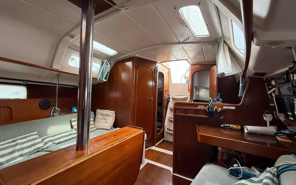 slider 14 Beneteau Oceanis 321