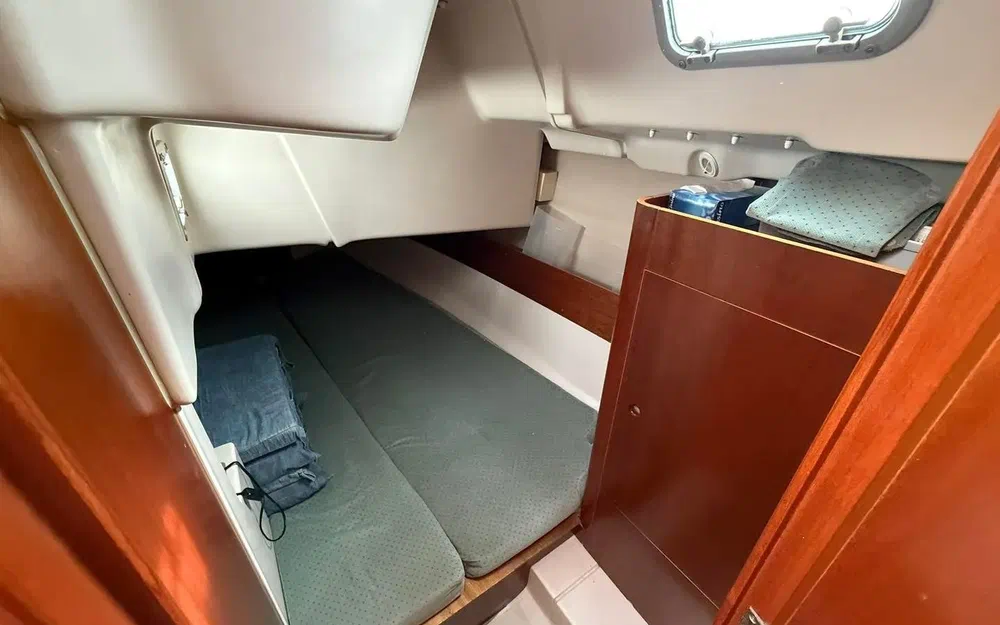 slider 17 Beneteau Oceanis 321