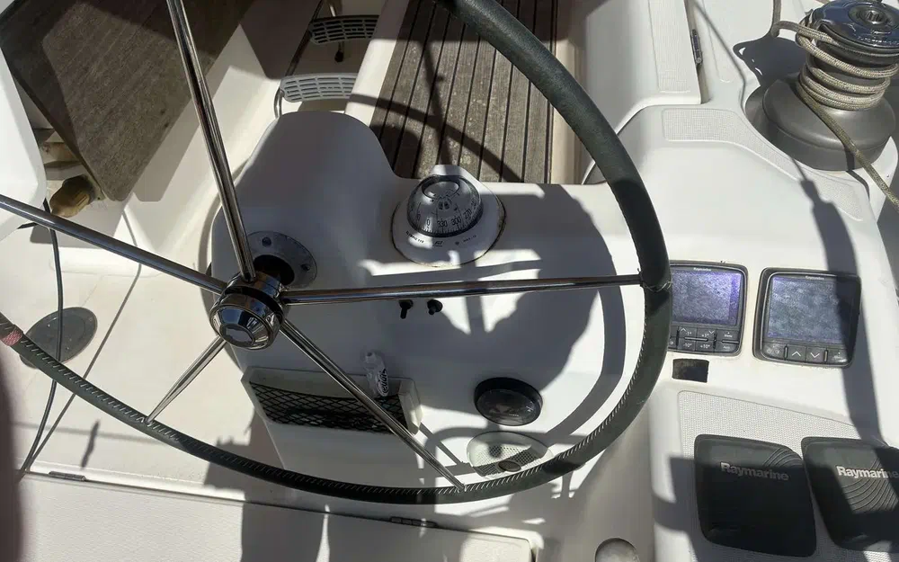 slider 17 Dufour 410 Grand Large