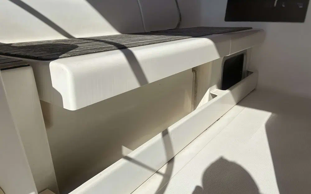 slider 23 Dufour 410 Grand Large