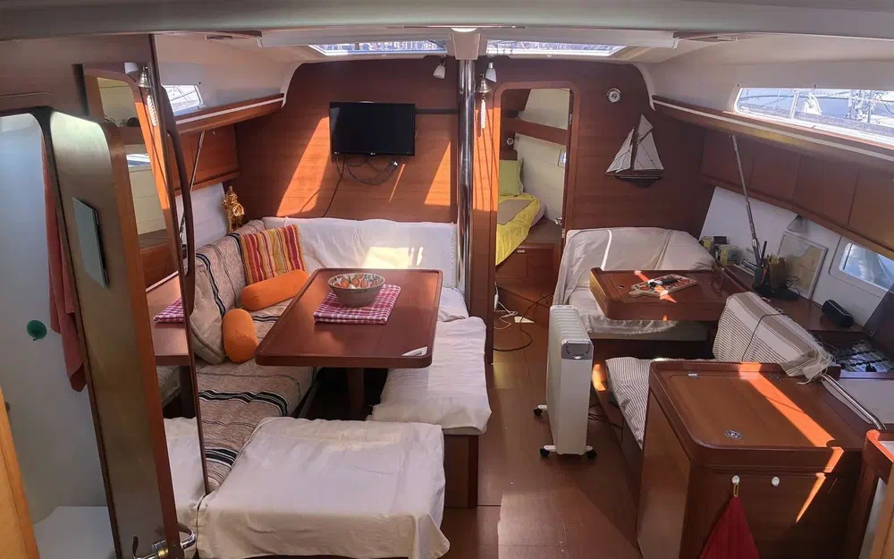 slider 28 Dufour 410 Grand Large