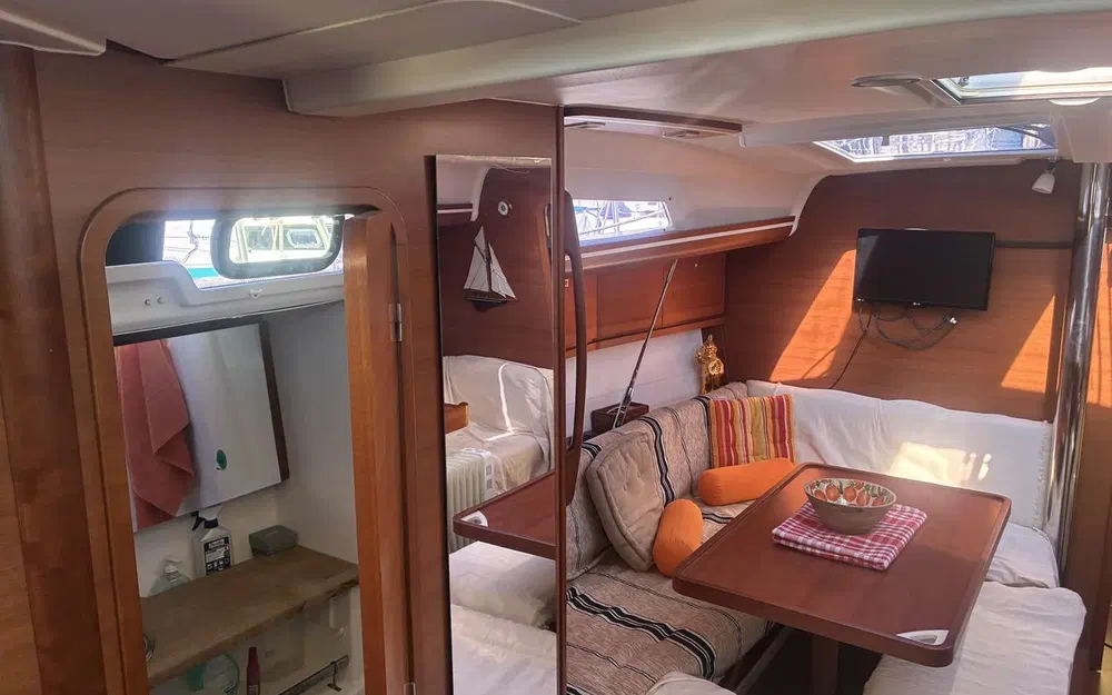 slider 32 Dufour 410 Grand Large