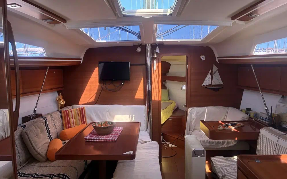 slider 33 Dufour 410 Grand Large