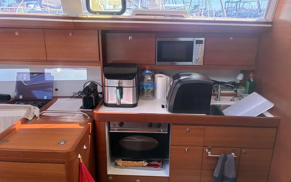 slider 34 Dufour 410 Grand Large