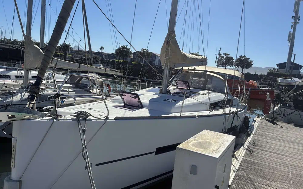 slider 2 Dufour 410 Grand Large