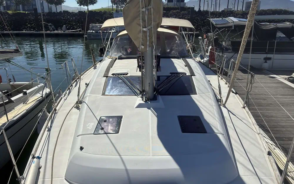 slider 6 Dufour 410 Grand Large