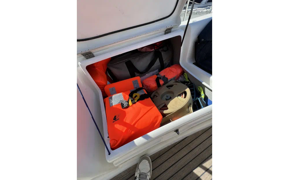 slider 14 Beneteau Oceanis 40