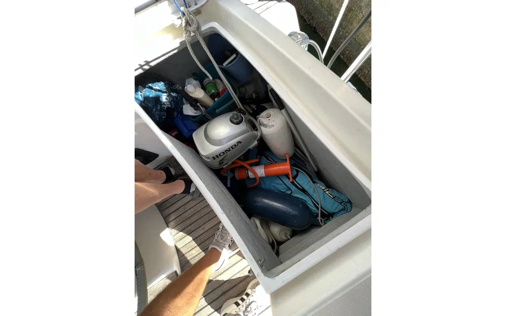 slider 15 Beneteau Oceanis 40