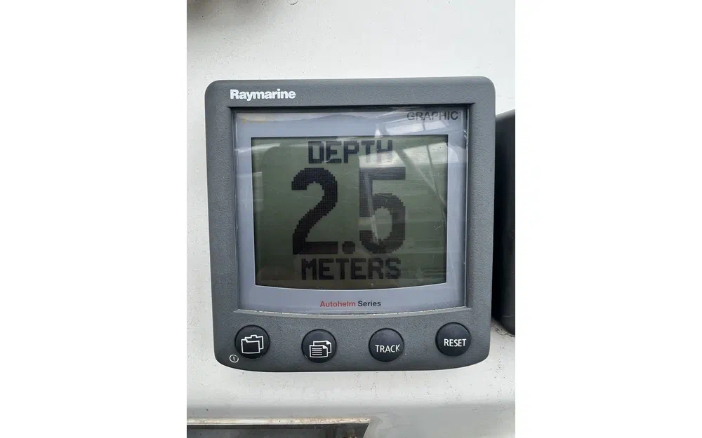 slider 33 Beneteau Oceanis 40