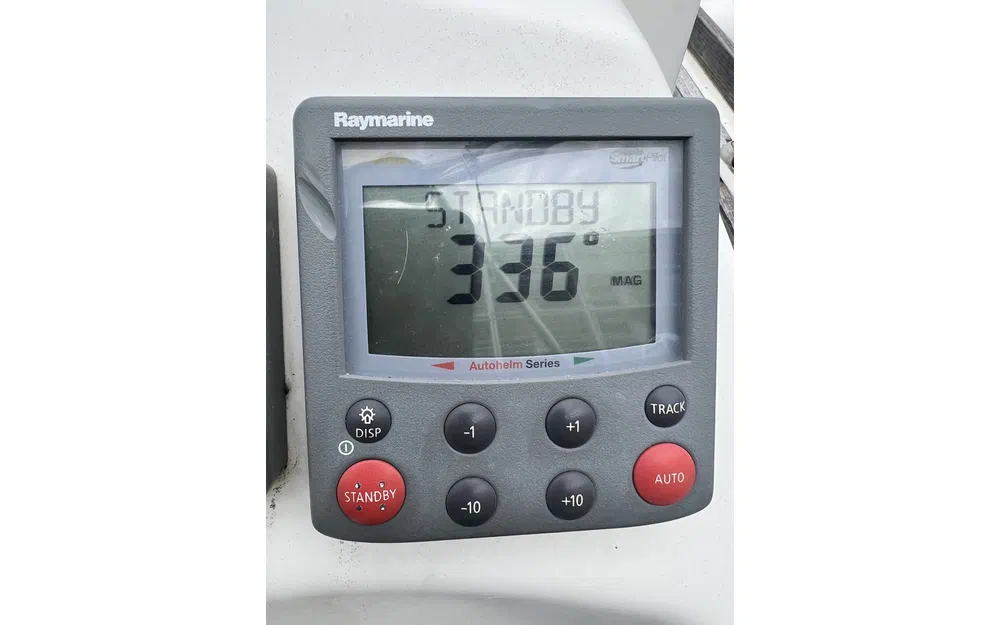 slider 34 Beneteau Oceanis 40