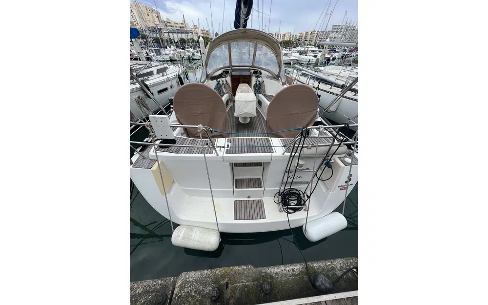 slider 7 Beneteau Oceanis 40