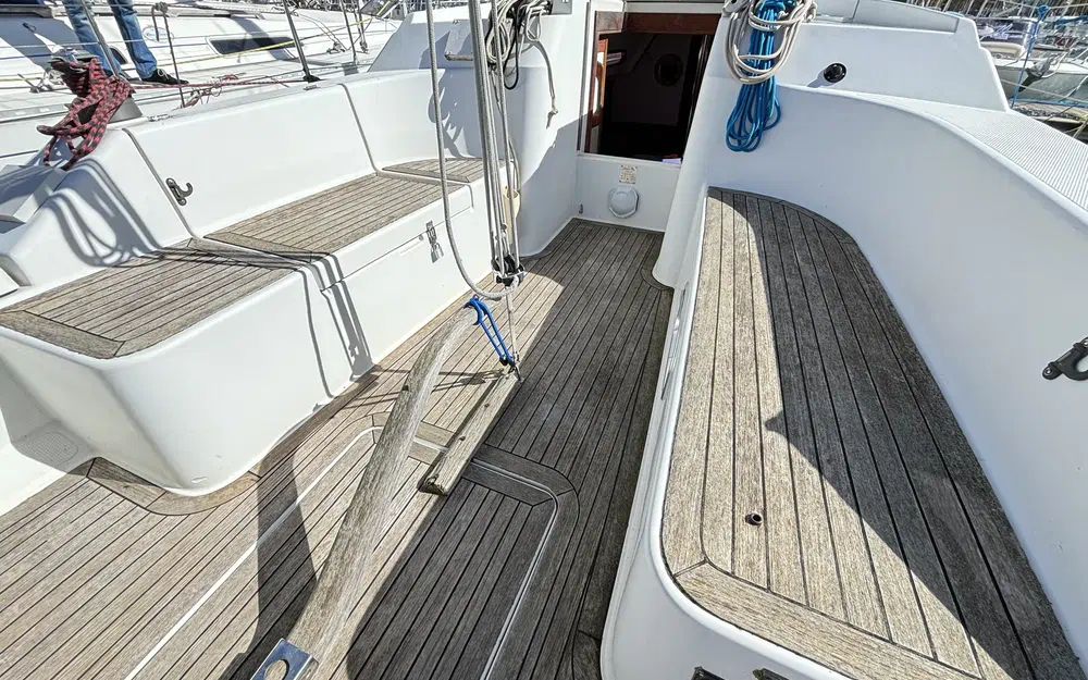 slider 17 Hanse 320