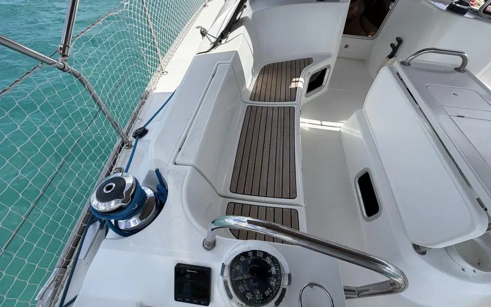 slider 10 Jeanneau Sun Odyssey 44i Performance