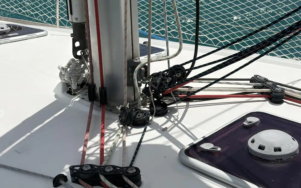 slider 12 Jeanneau Sun Odyssey 44i Performance