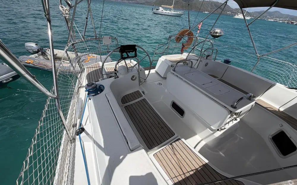 slider 19 Jeanneau Sun Odyssey 44i Performance