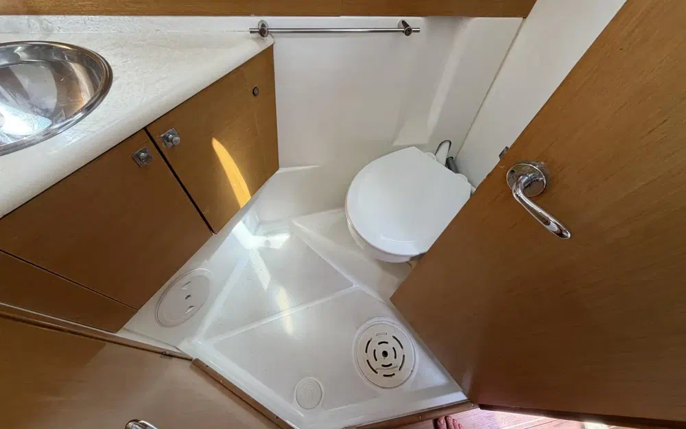 slider 28 Jeanneau Sun Odyssey 44i Performance