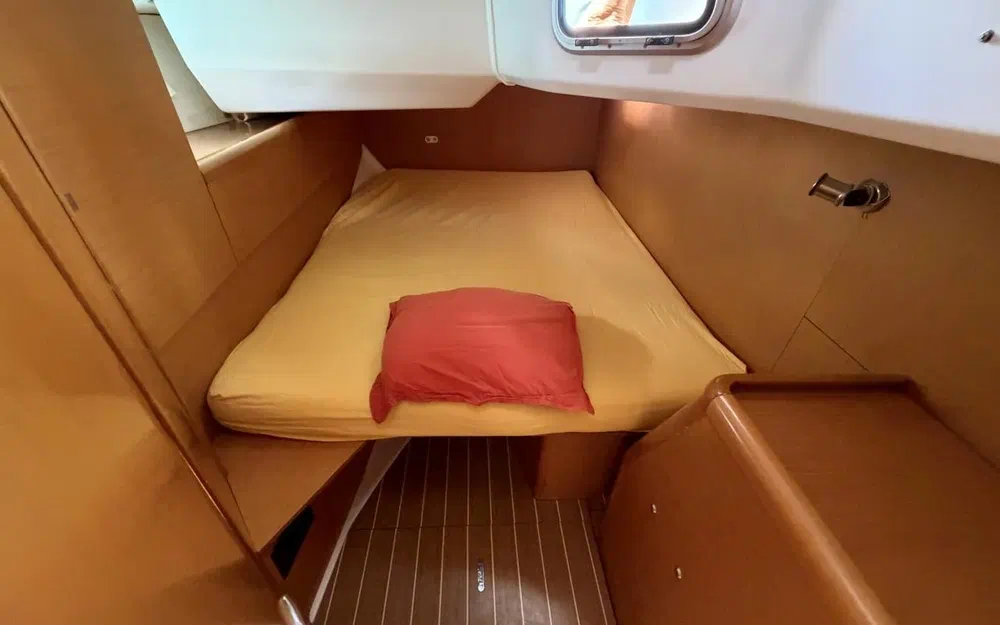 slider 33 Jeanneau Sun Odyssey 44i Performance