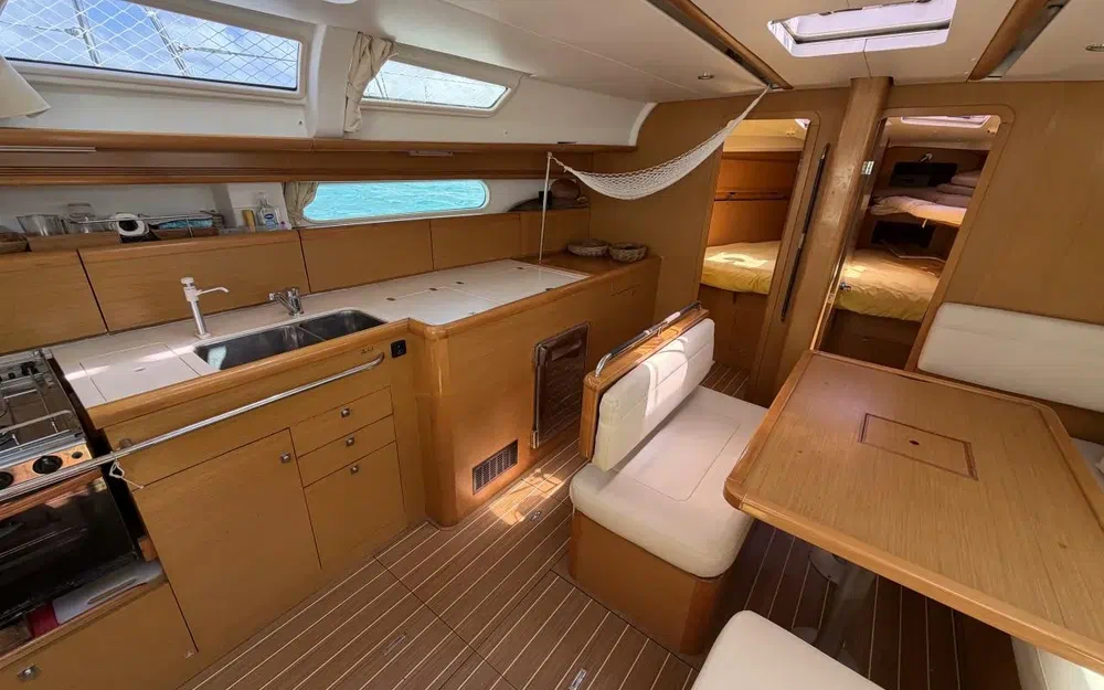 slider 34 Jeanneau Sun Odyssey 44i Performance