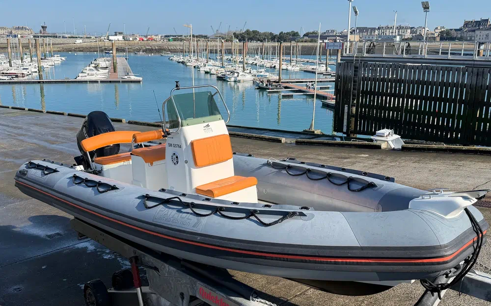 slider 0 3D Tender Patrol 650 Hypalon