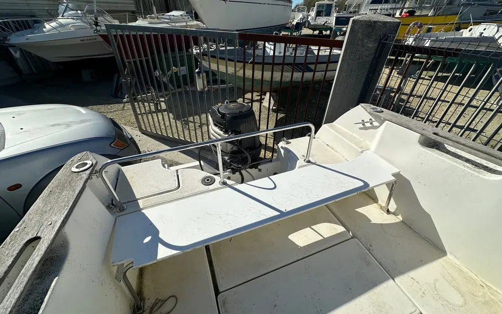 slider 3 Beneteau Antares 620 Fishing