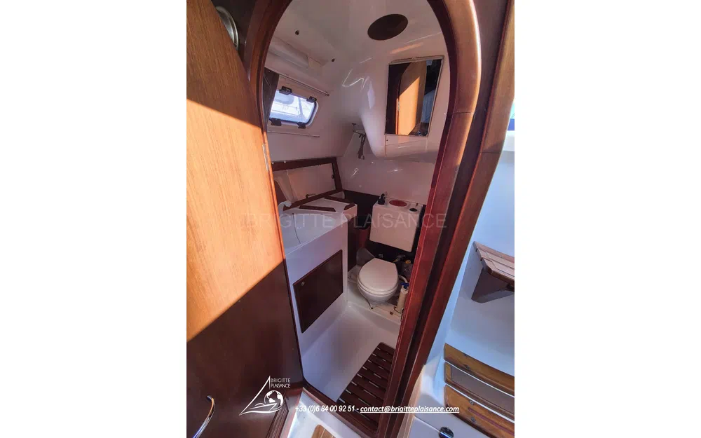 slider 8 Ronautica RO 300