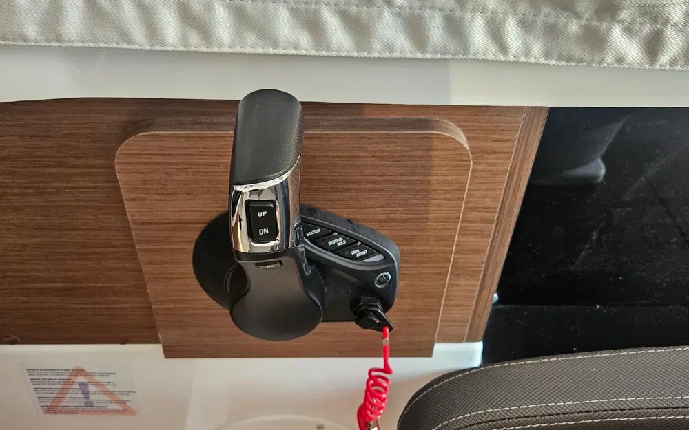 slider 2 Jeanneau Merry Fisher 695 Serie 2