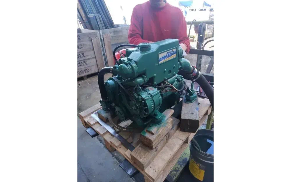 slider 3 Kirie Fifty 24