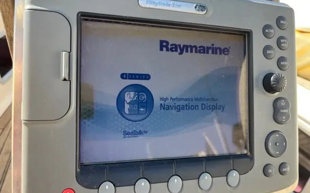 slider 26 Dufour 485 Grand Large