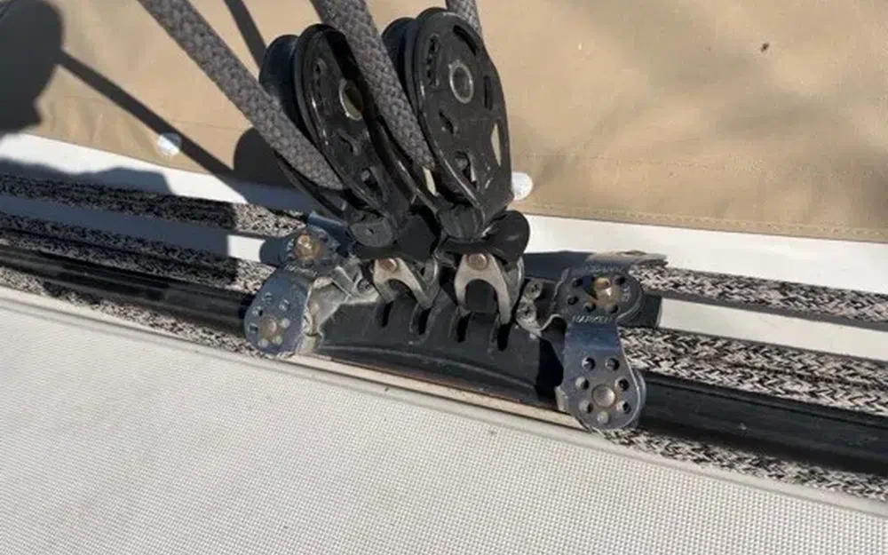 slider 32 Dufour 485 Grand Large