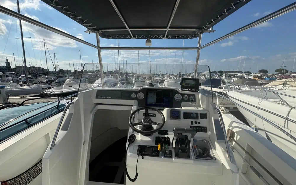 slider 15 Jeanneau Cap Camarat 8.5 CC