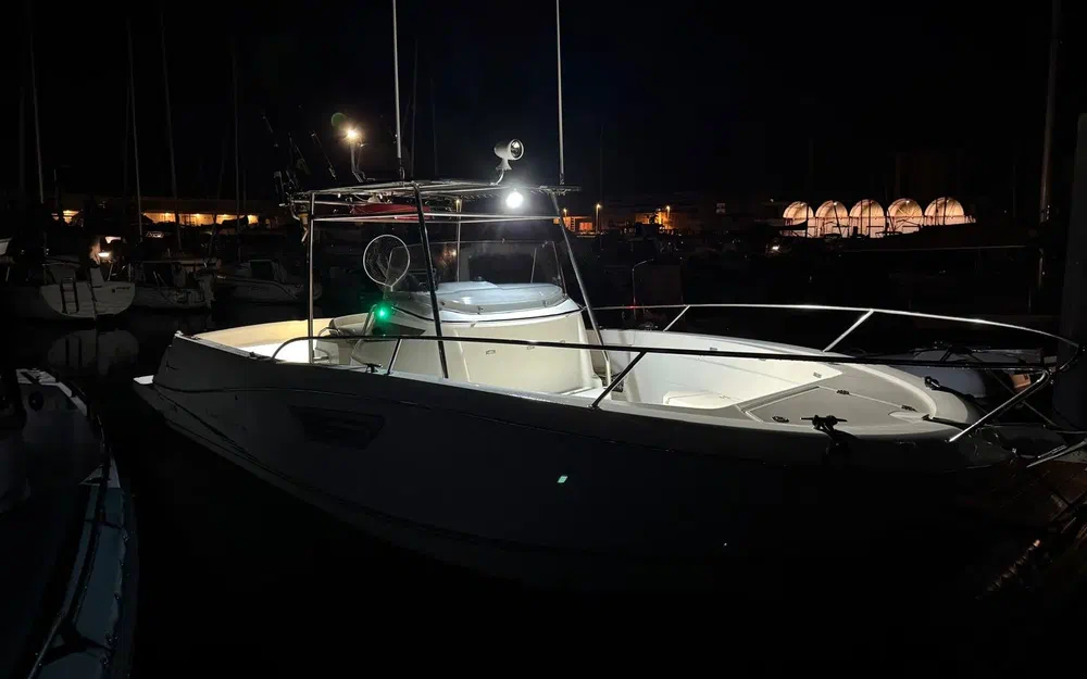 slider 7 Jeanneau Cap Camarat 8.5 CC