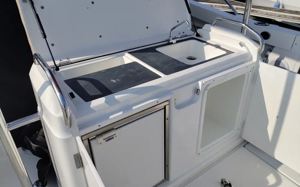 slider 11 Jeanneau Cap Camarat 8.5 CC