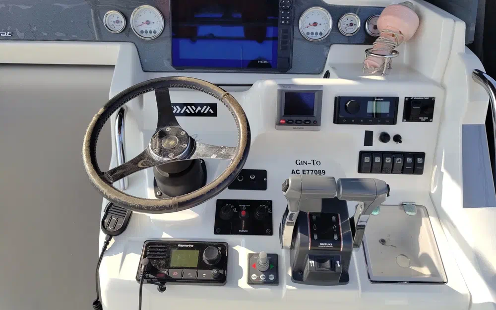 slider 19 Jeanneau Cap Camarat 8.5 CC