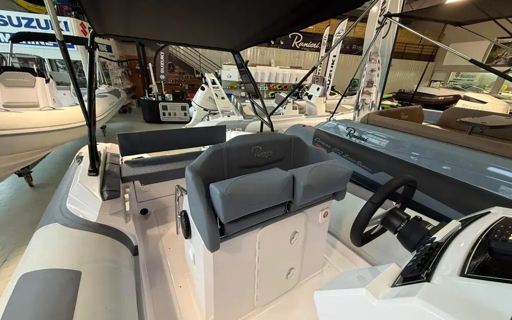 slider 8 Ranieri Cayman 26 Sport Diving