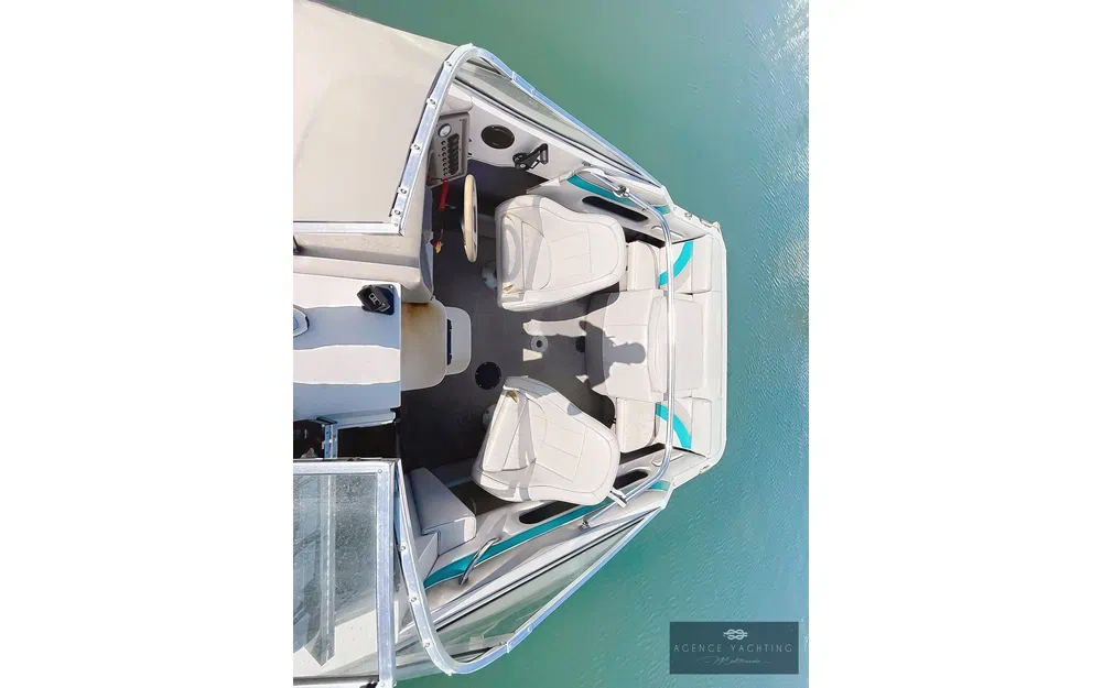 slider 10 Chaparral 190 SSI