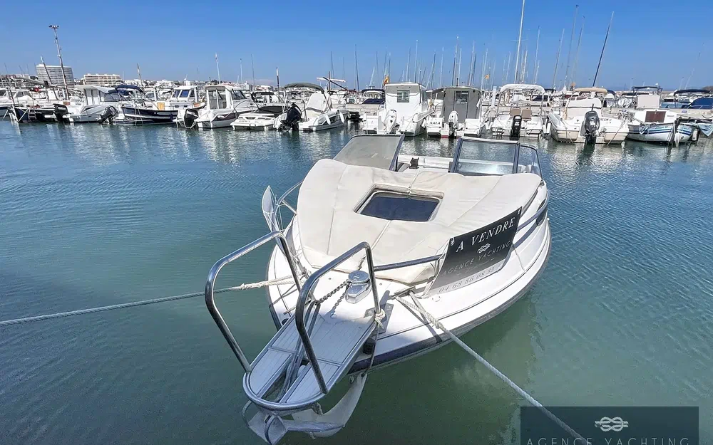 slider 3 Chaparral 195 Cuddy Cabin Ebbtide