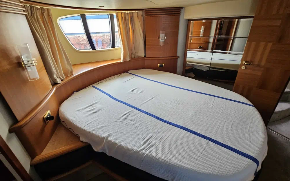 slider 16 Azimut 62 E