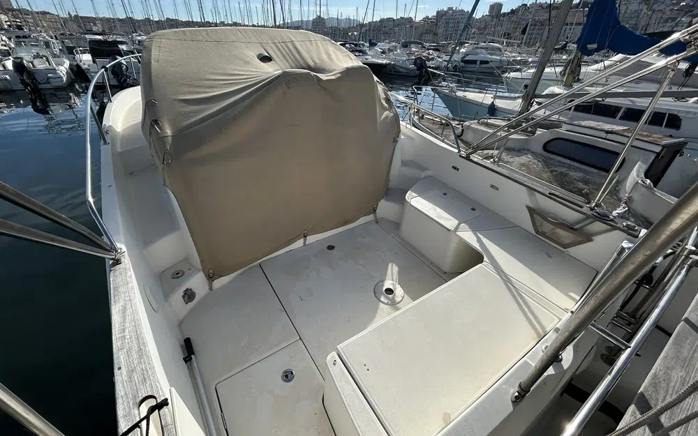 slider 3 Jeanneau Cap Camarat 8.5 WA