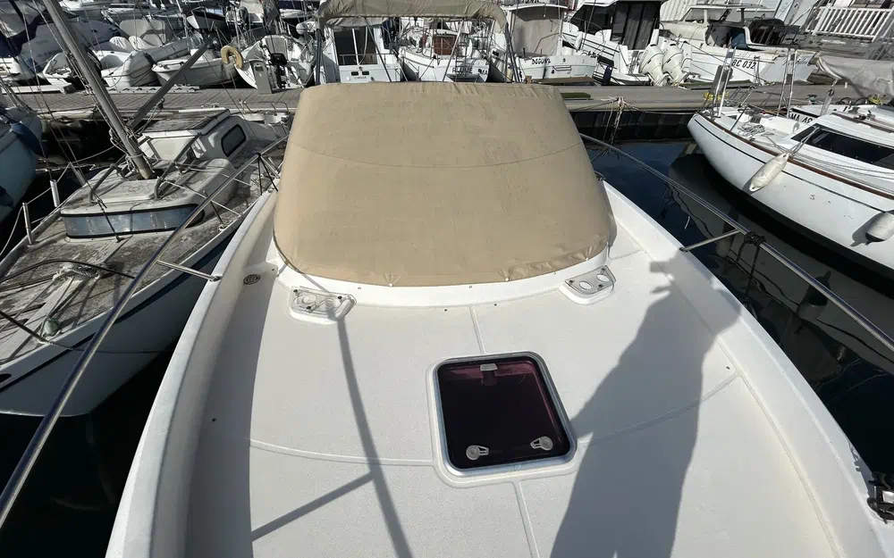 slider 5 Jeanneau Cap Camarat 8.5 WA