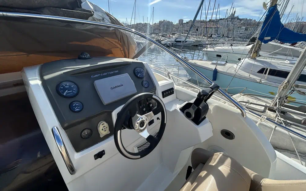slider 7 Jeanneau Cap Camarat 8.5 WA