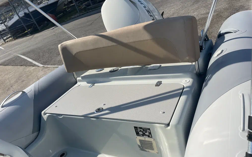 slider 9 Zodiac Medline 500