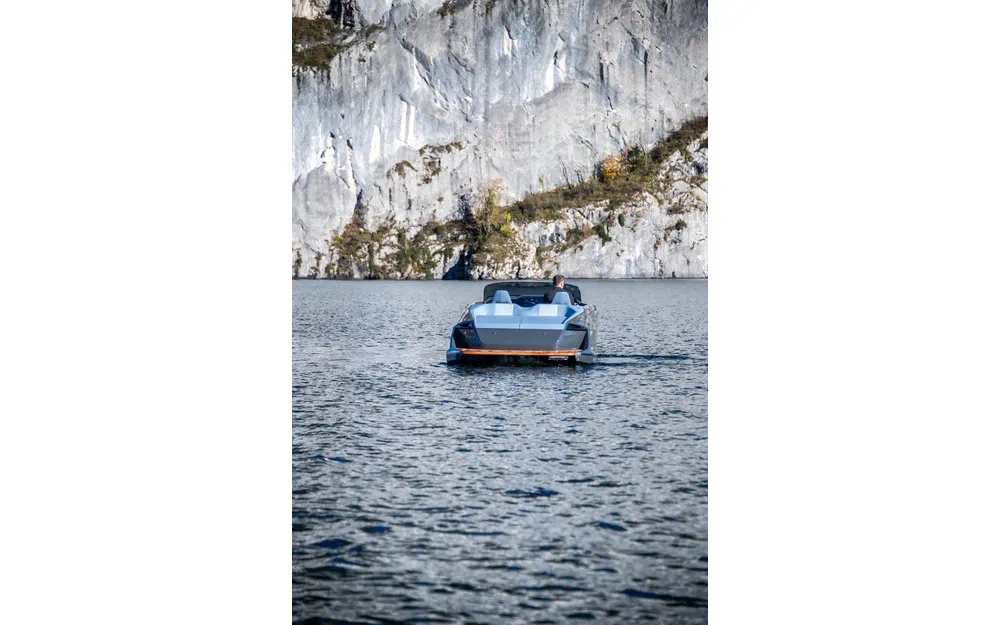 slider 12 Frauscher 797 Spectre