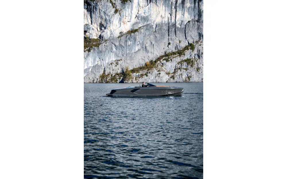 slider 13 Frauscher 797 Spectre